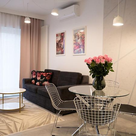 Mennica Residence Patronus Apartments Варшава Екстериор снимка
