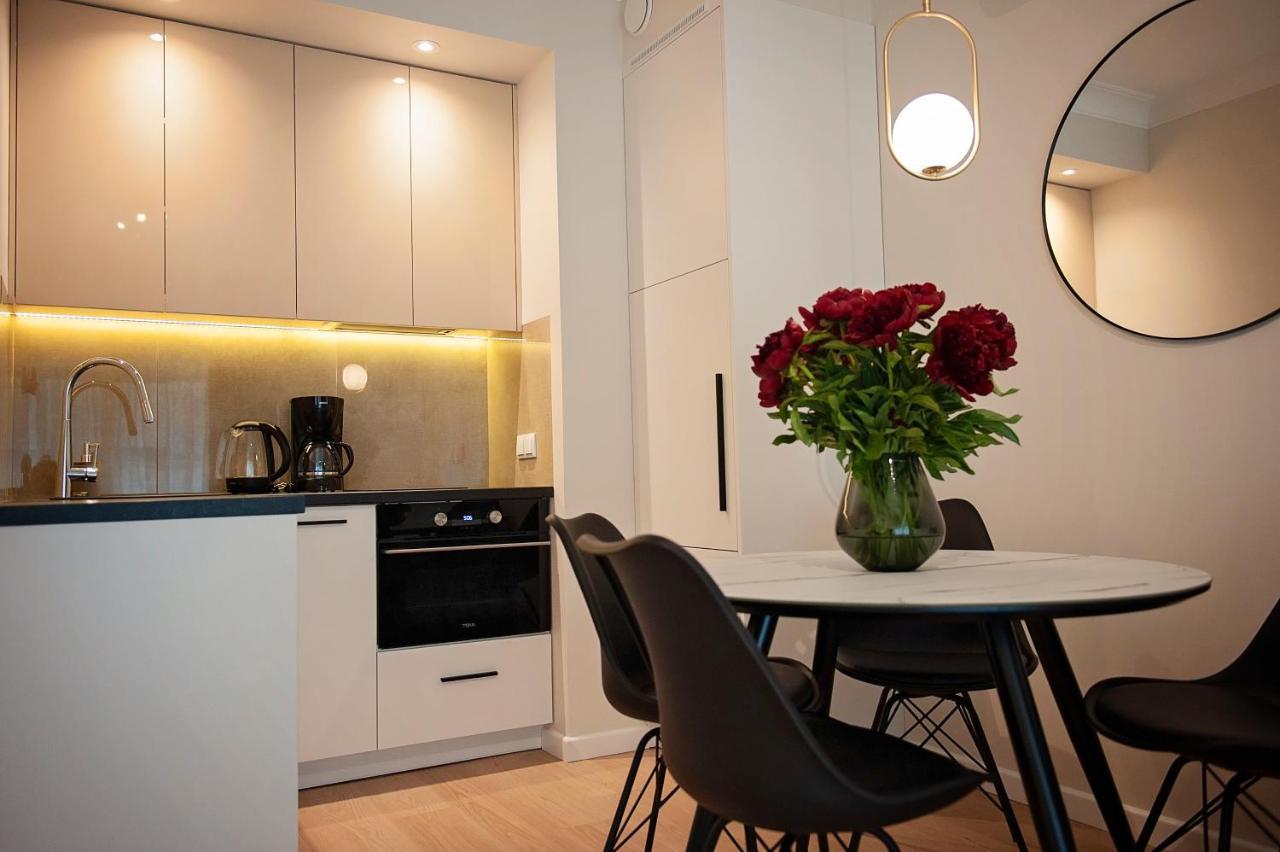 Mennica Residence Patronus Apartments Варшава Екстериор снимка