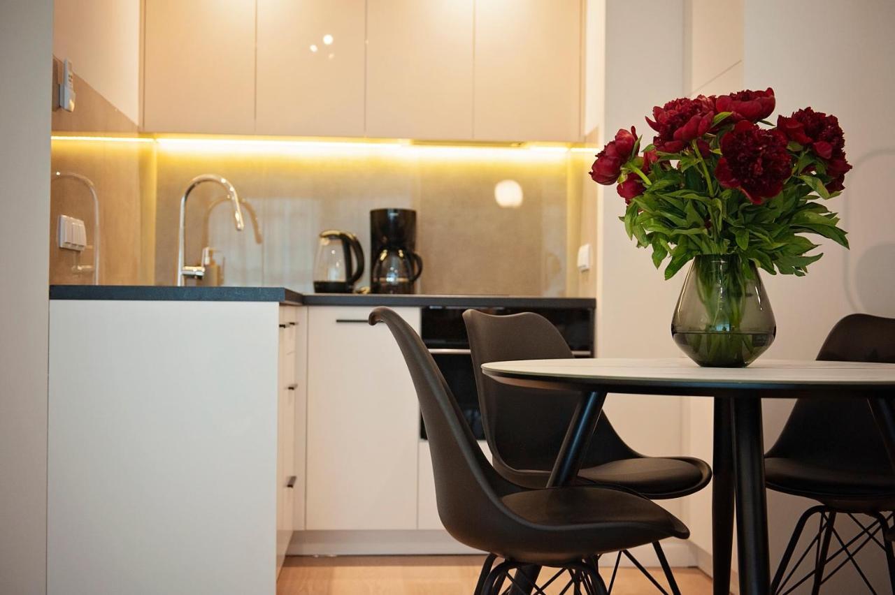 Mennica Residence Patronus Apartments Варшава Екстериор снимка